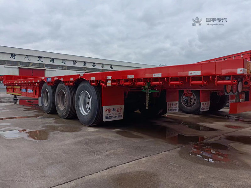13.75低平板米半掛車:載重與靈活性的完美結(jié)合!